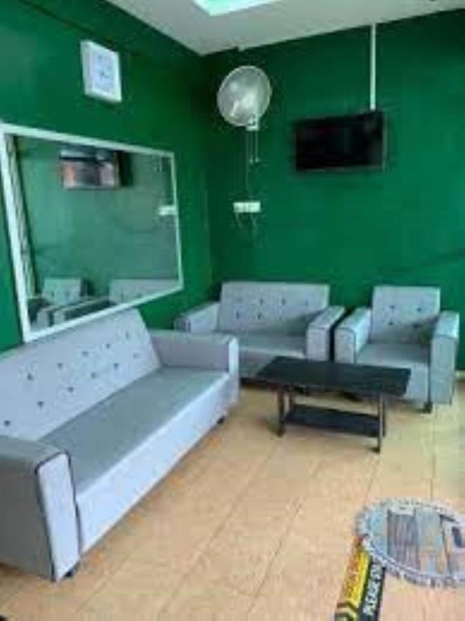 Oyo 90361 Motel Inapan Mahsuri Jitra Zewnętrze zdjęcie